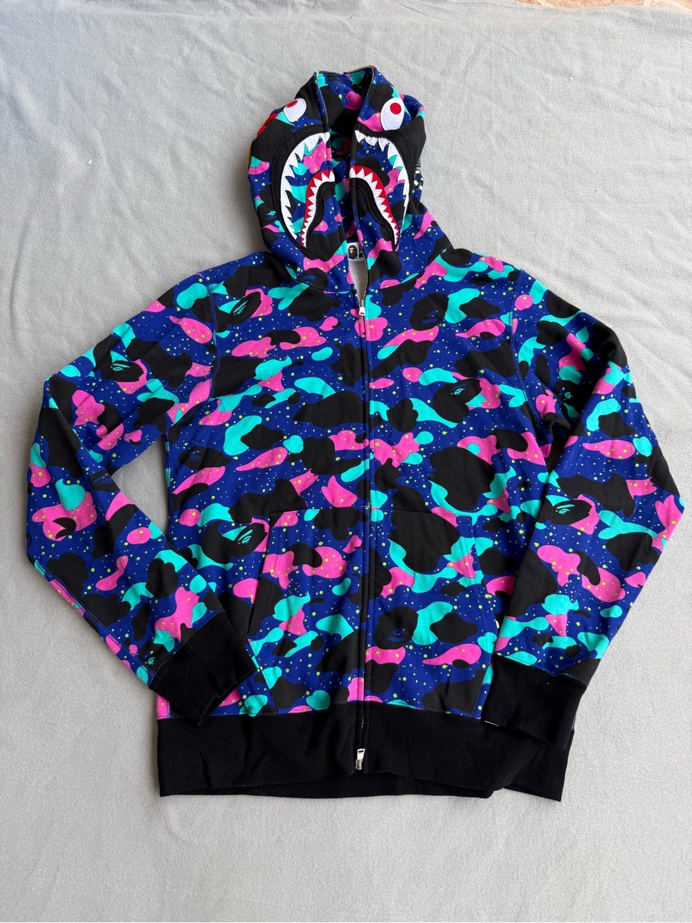 Kid Cudi x Bape Shark Hoodie Men Sz XL Flecce Bathing Ape BAPE Purple Camo Zip